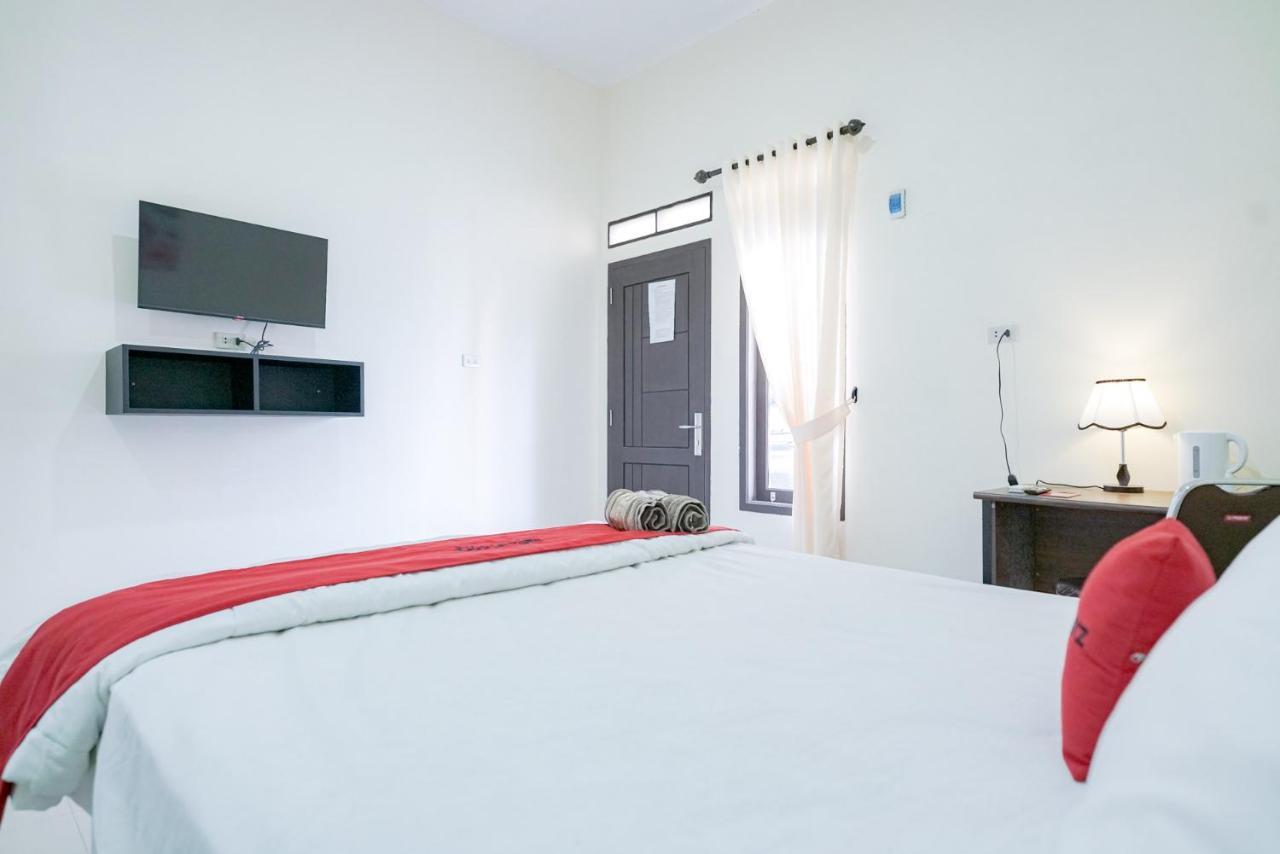 Hotel Reddoorz @ Jalan Urip Sumoharjo Lampung à Bandar Lampung Extérieur photo