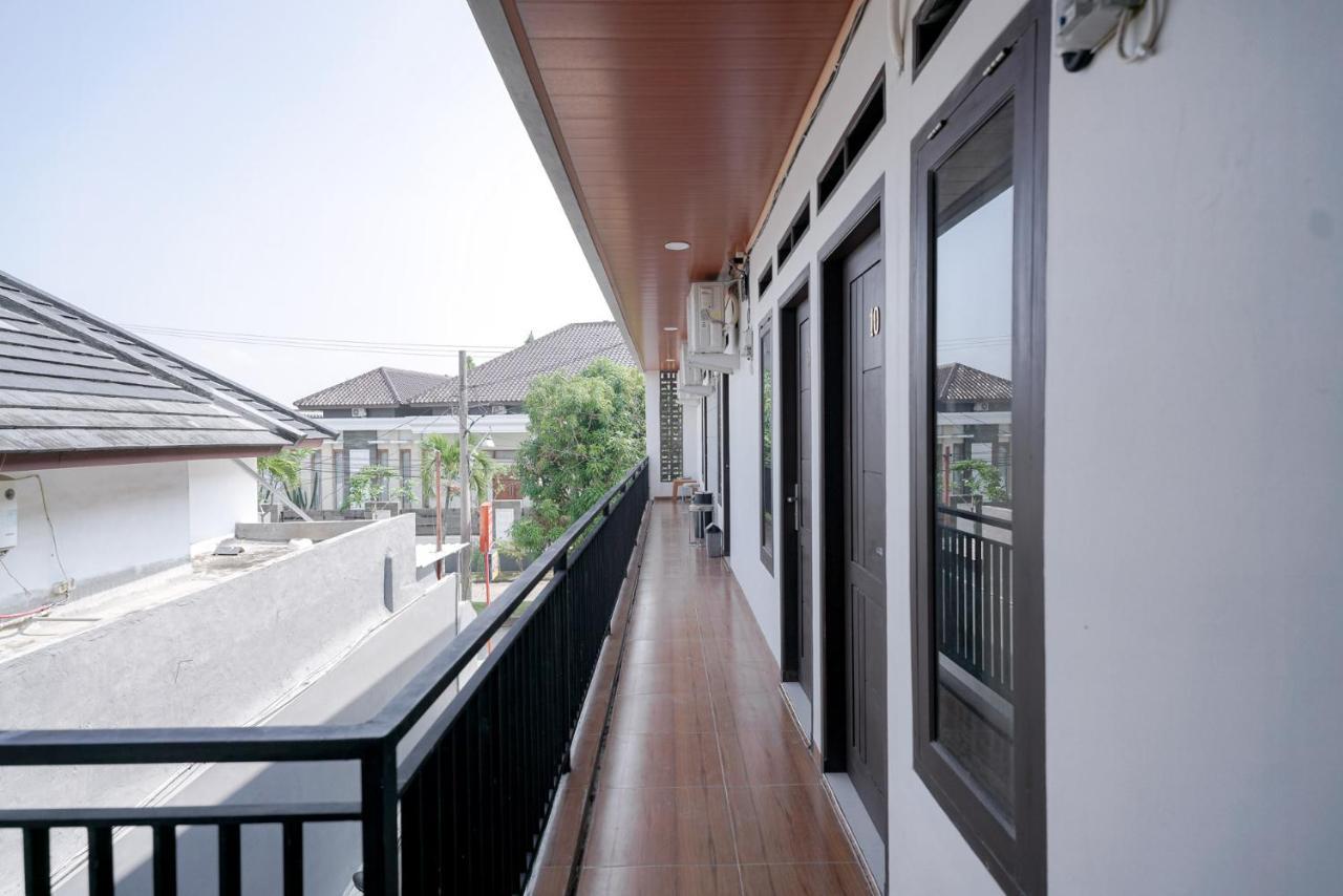 Hotel Reddoorz @ Jalan Urip Sumoharjo Lampung à Bandar Lampung Extérieur photo